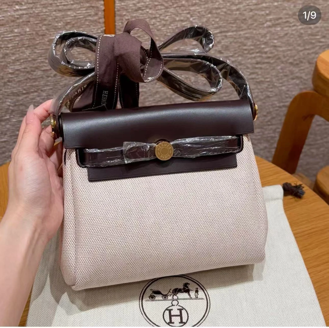 99新 Hermes/爱马仕 展会外场！w刻全新乌木色mini herbag包