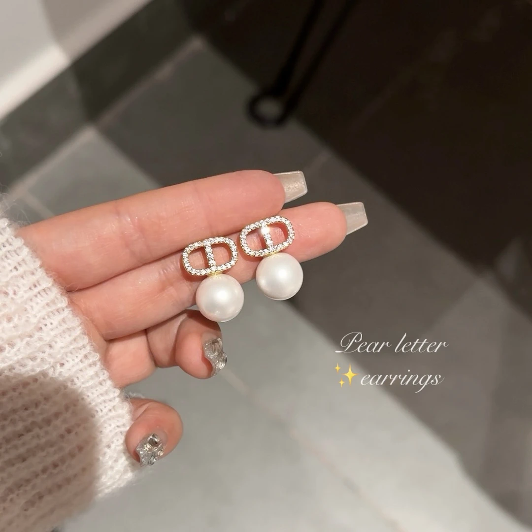 铜合金耳饰 AL4847 甜贵千金CD珠珠耳环秋冬高级感气质轻奢耳钉