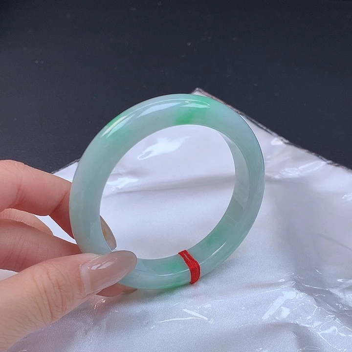 翡翠未镶嵌手镯57