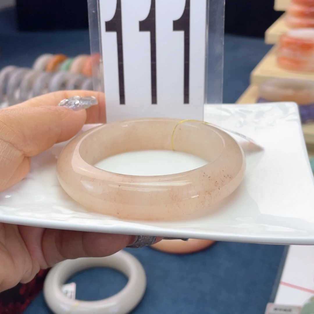 石英质玉未镶嵌手镯