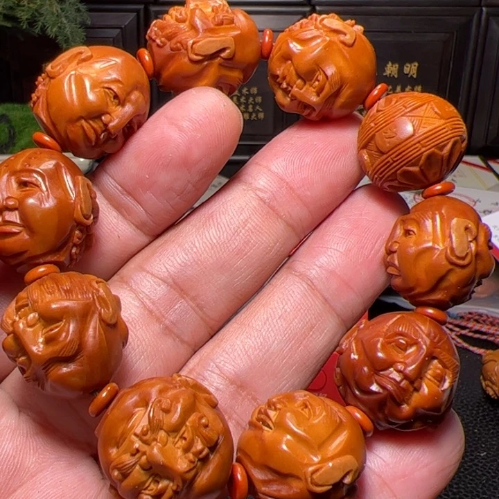 周***跃橄榄核手串十八罗汉