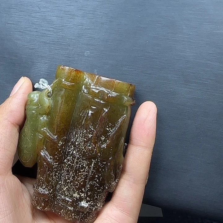 才***？未镶嵌和田玉挂件