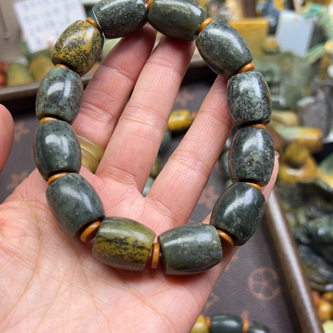 用***2岫岩河磨玉（透闪石质玉）未镶嵌颈饰河磨玉手串卡16有瑕