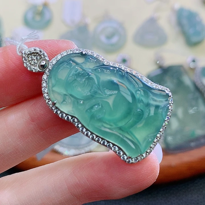 翡翠颈饰银S925镶嵌翡翠