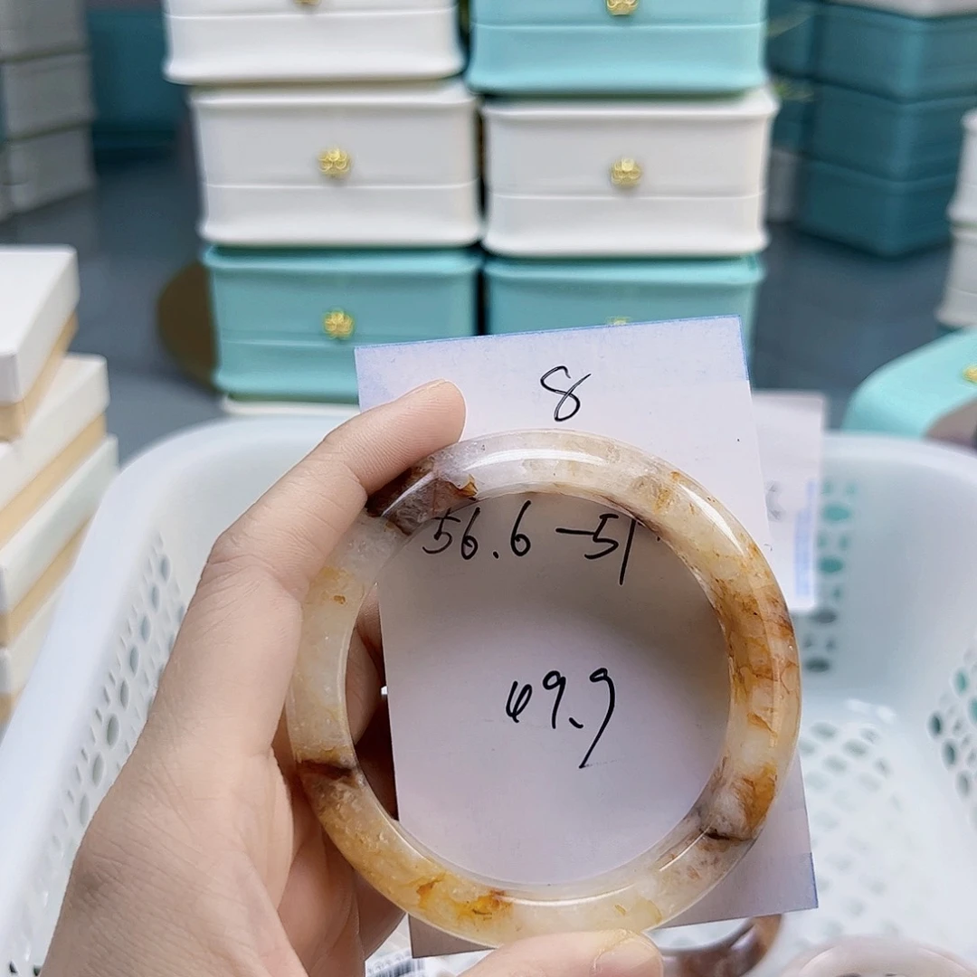 未镶嵌手镯石英质玉