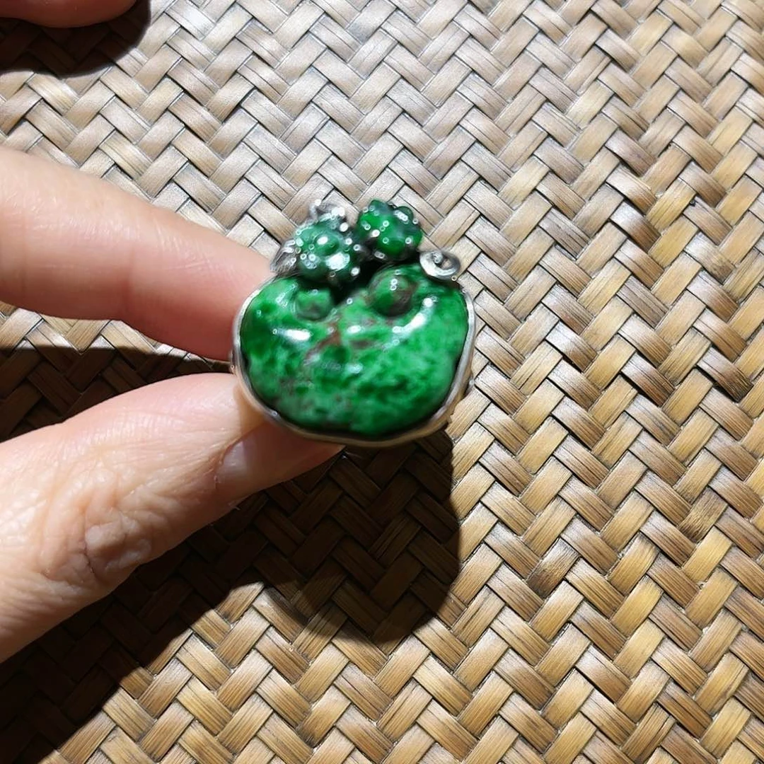 翡翠戒指银S925镶嵌个性十足时尚