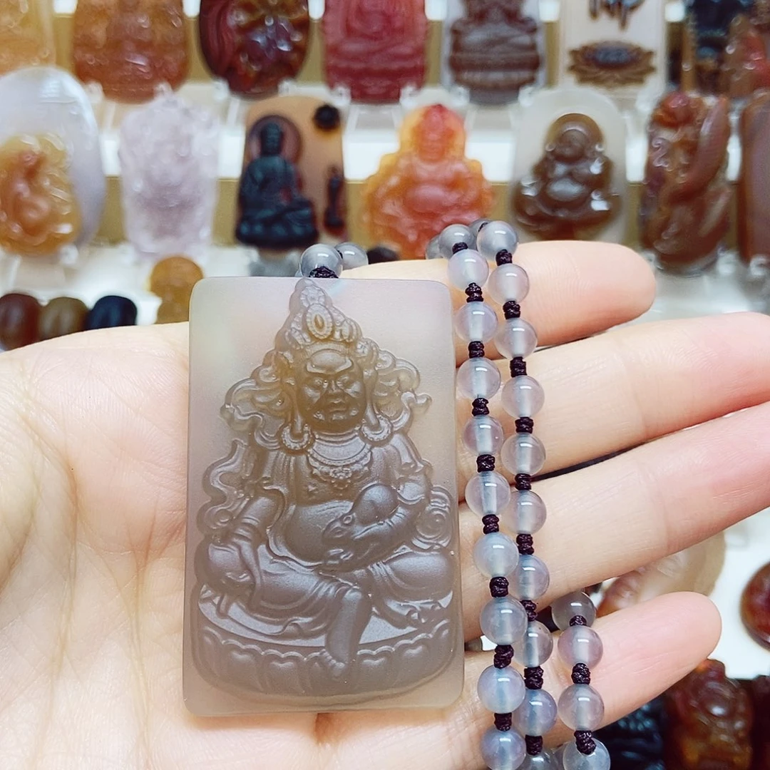 浩***帅玛瑙/玉髓未镶嵌颈饰