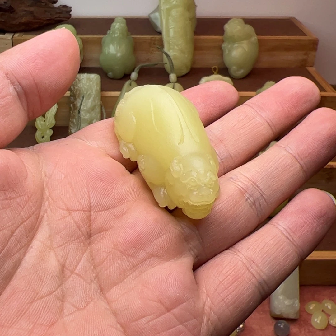 练***半和田玉（黄玉）未镶嵌颈饰