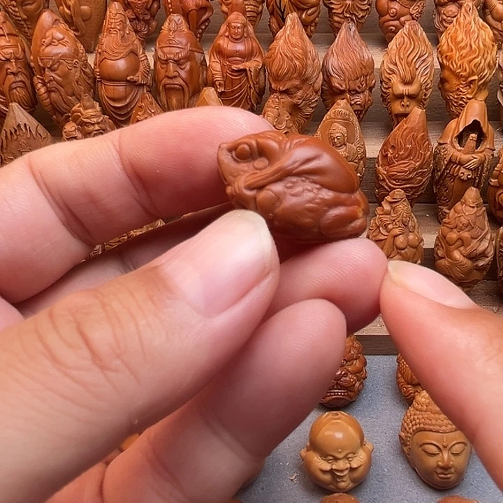 吊坠橄榄核19金蟾福利
