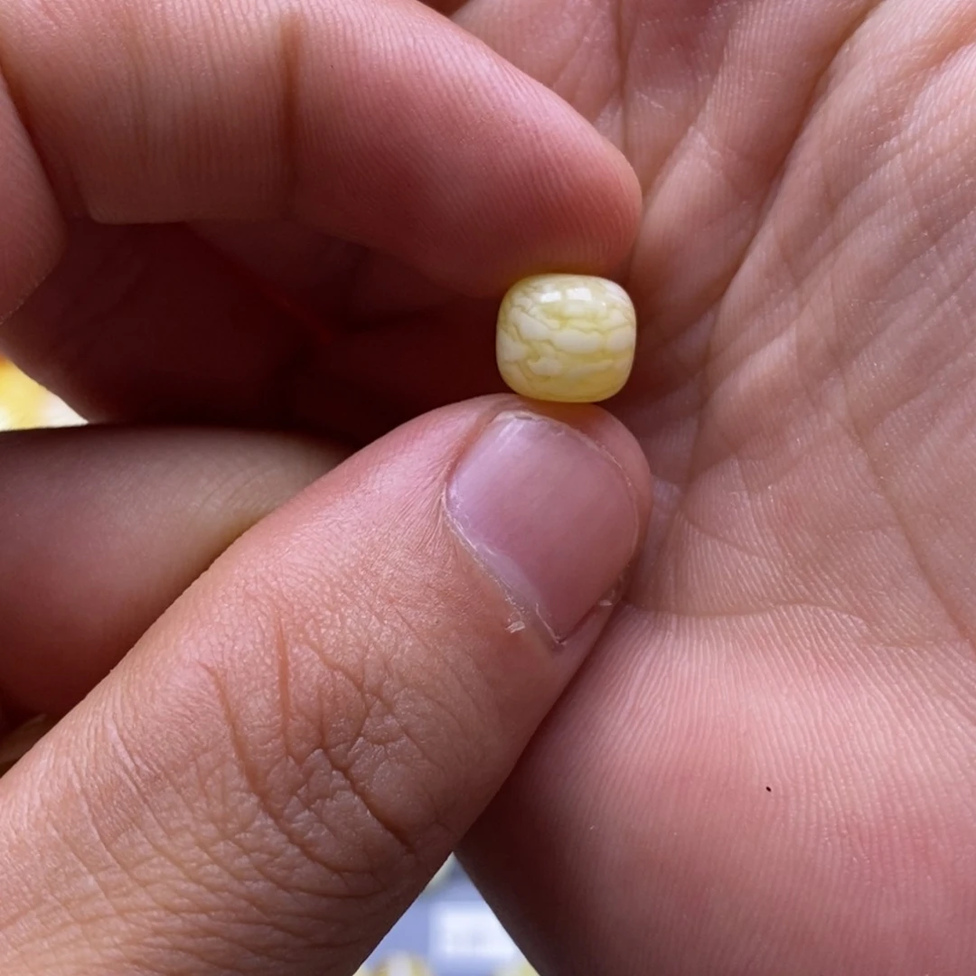 琥珀未镶嵌珠宝奇石M*Z
