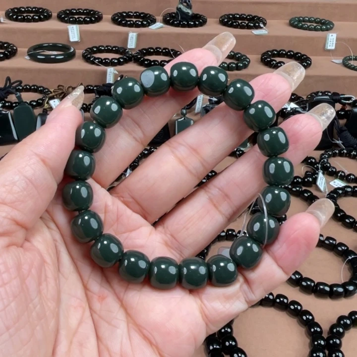 R***c和田玉未镶嵌手链卡10