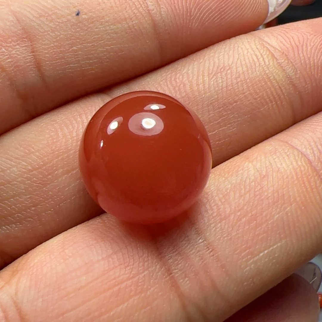 南红玛瑙珠子未镶嵌请****哥