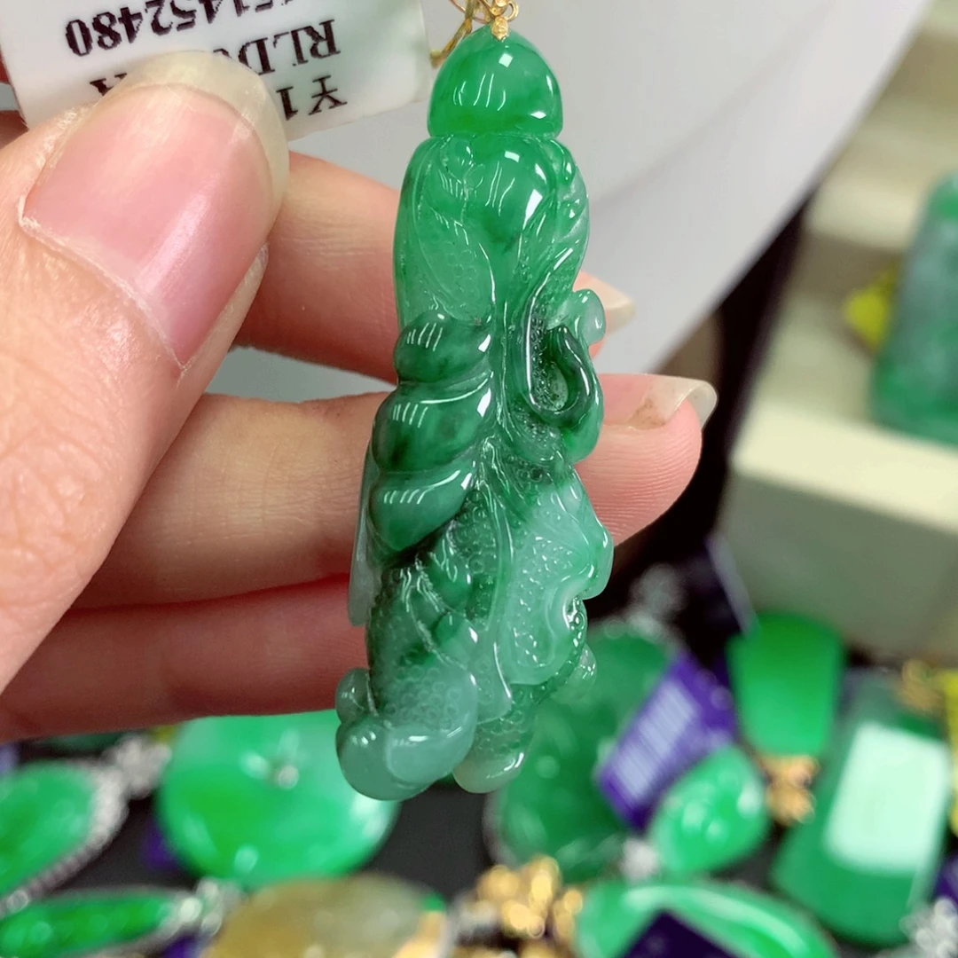 吊坠(不含链)18K金镶嵌翡翠