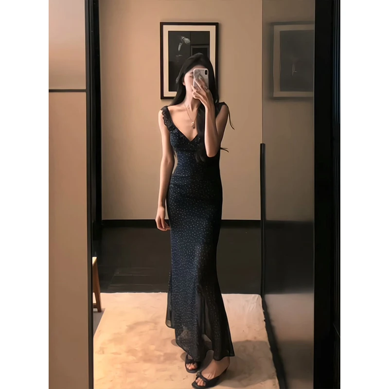 法式纯欲风性感吊带连衣裙女气质优雅修身鱼尾裙黑色碎花长裙子夏