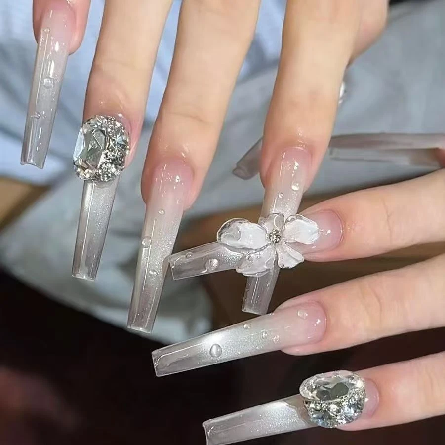 【冰花琉璃】2025夏季纯欲风超仙雕花闪钻巨高级纯手工美甲穿戴甲