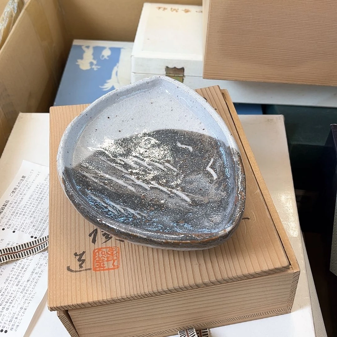 盖碗在一起就是要幸福快乐哦哈