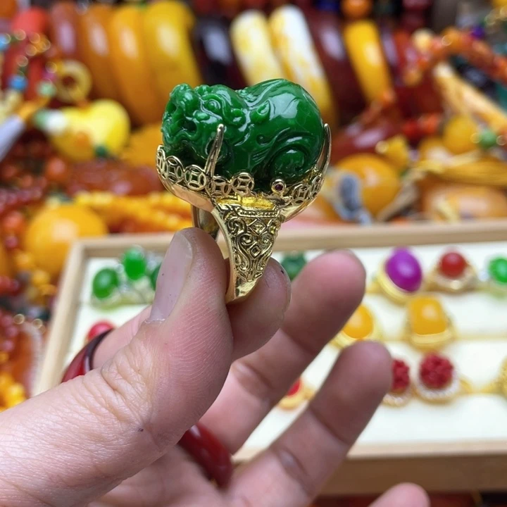 树脂制品?****?102号貔貅戒指