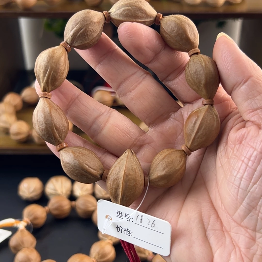 橄榄核吊坠梅林铁核老树核素串1826