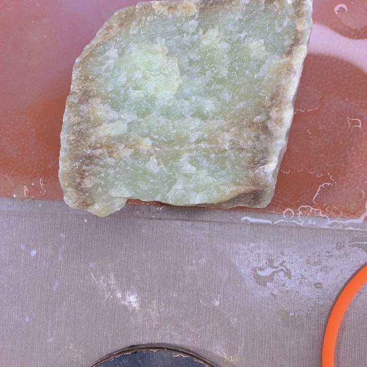 用***0和田玉（糖玉）未镶嵌珠宝奇石