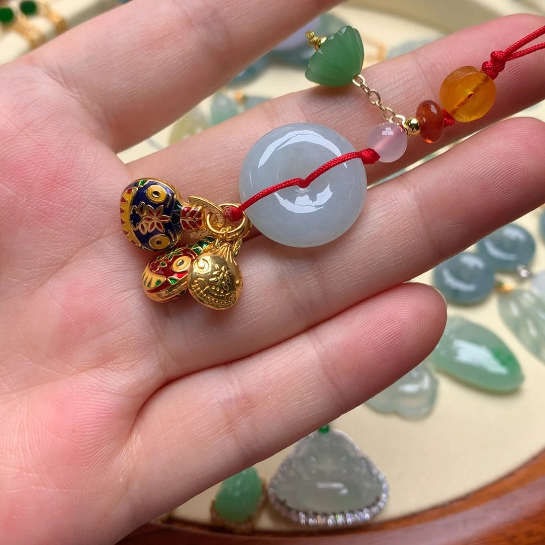 翡翠未镶嵌颈饰翡翠平安扣兽