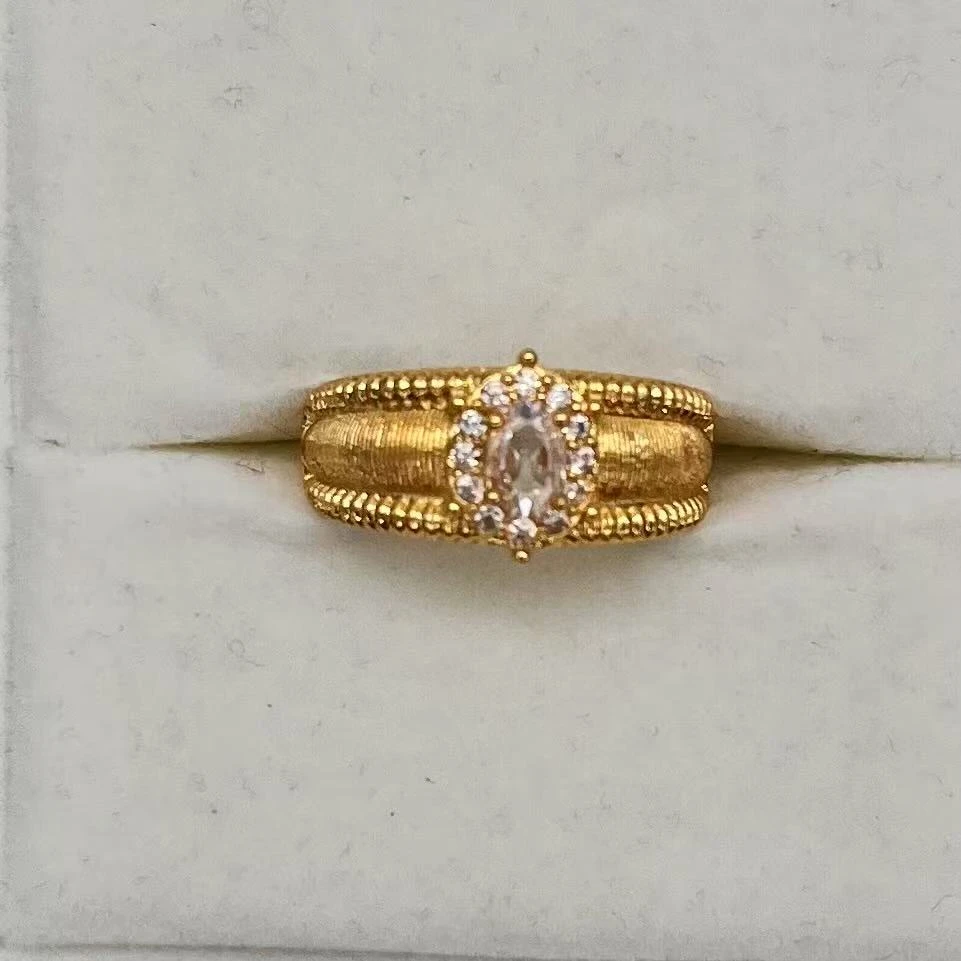 瑞福珠宝 手工镶嵌 百搭经典设计款戒指 JD778