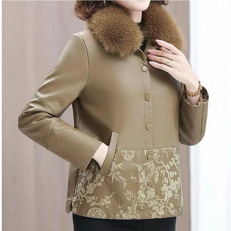 妈妈装加绒皮衣中老年女士短款外套2024新款秋冬时尚棉服皮棉袄子