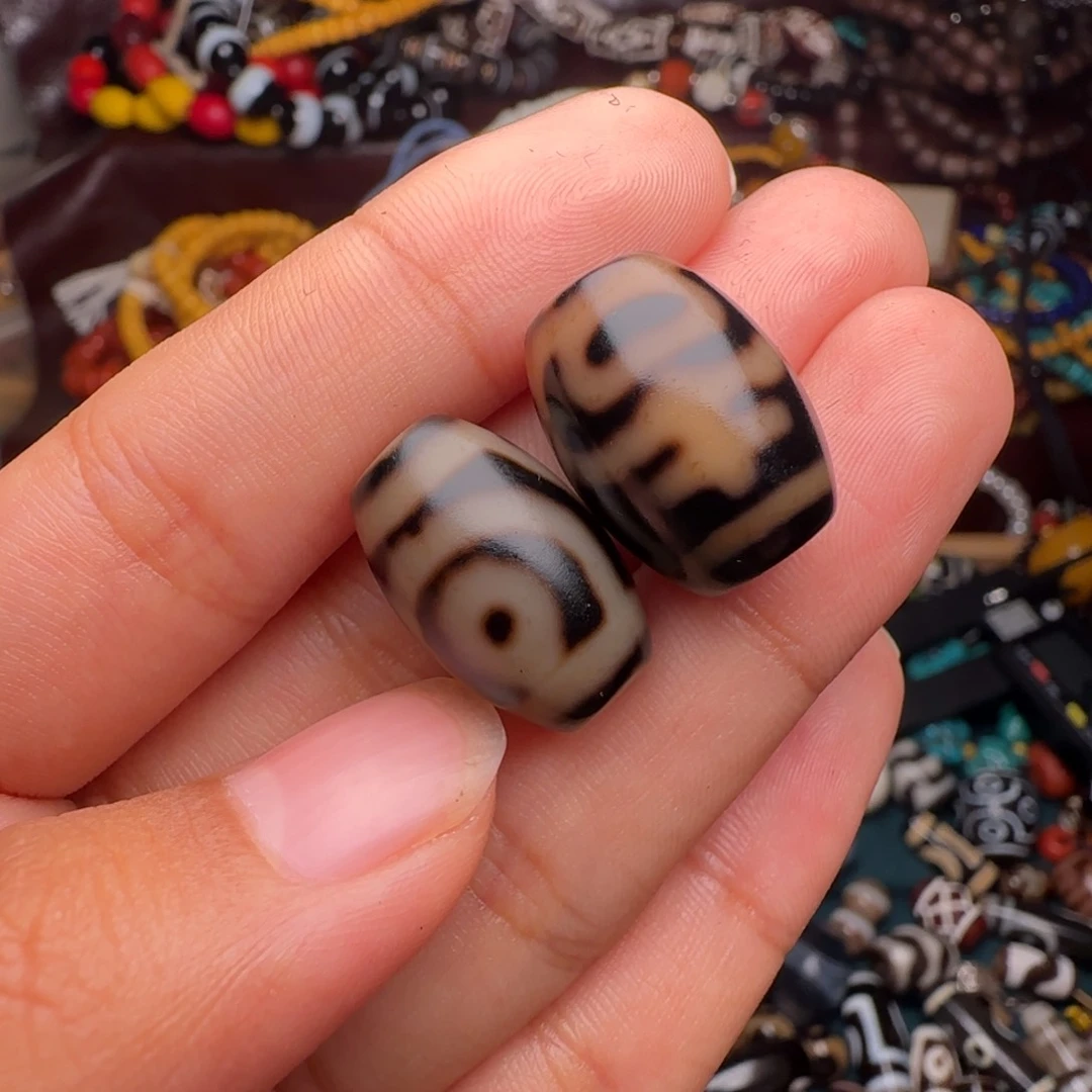 琑***宝柏香籽/百香籽吊坠没有