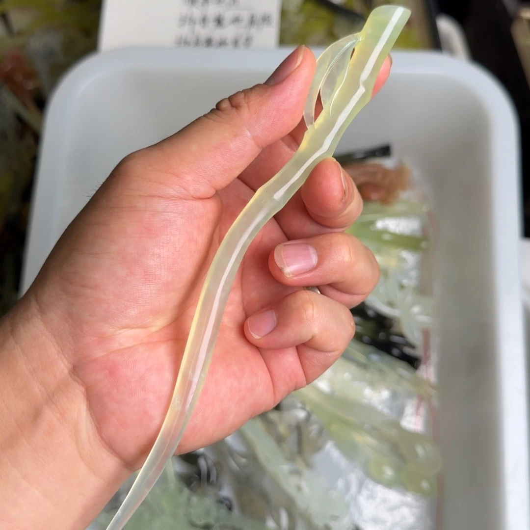 蛇纹石玉未镶嵌发饰