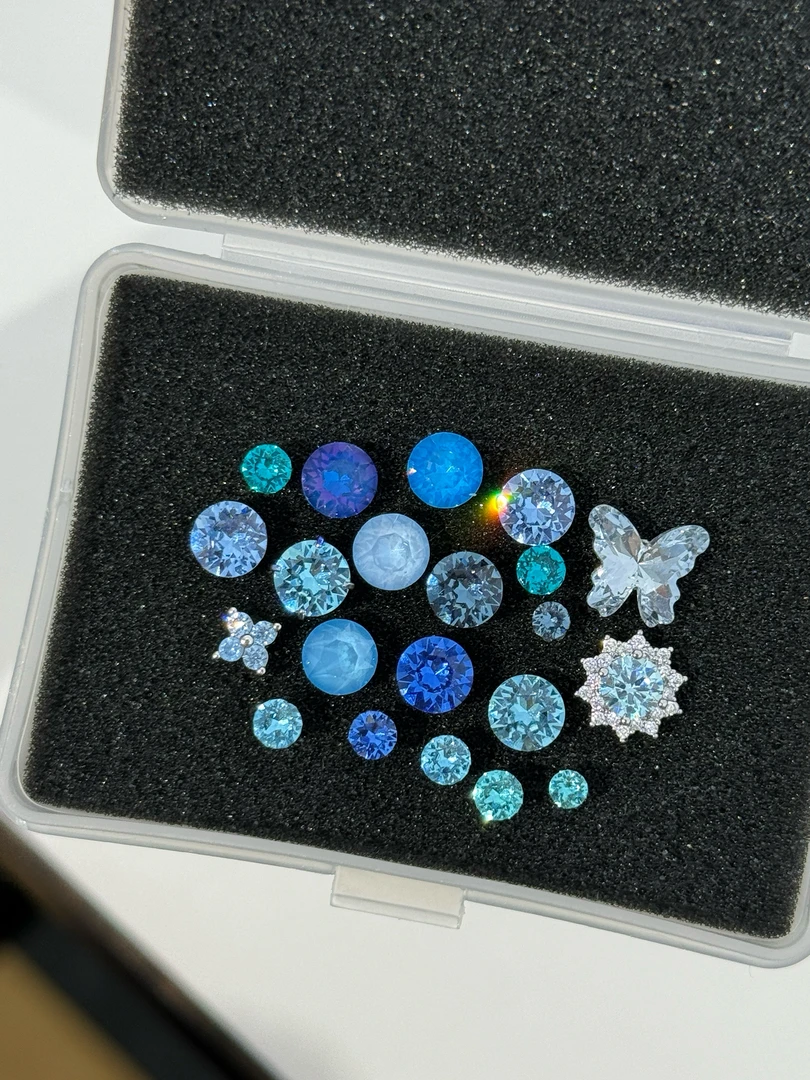 钛钢耳饰 华子耳钉对对碰耳骨钉爪镶华子钻钛钢精美时尚彩色