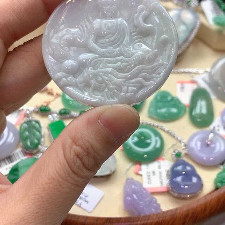 翡翠吊坠(不含链)未镶嵌吊坠