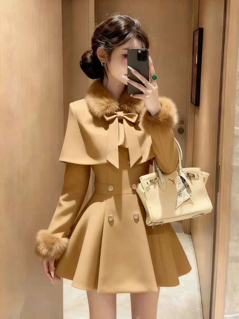 通勤休闲风小香风时尚套装卡其色设计感长袖毛领显瘦收腰两件套