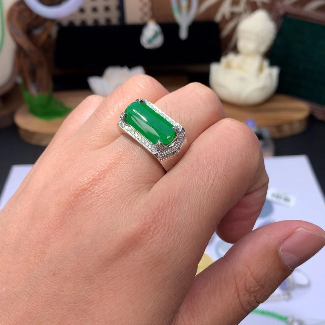 翡翠18K金镶嵌颈饰48小时鉴赏期，退货不扣除服务费