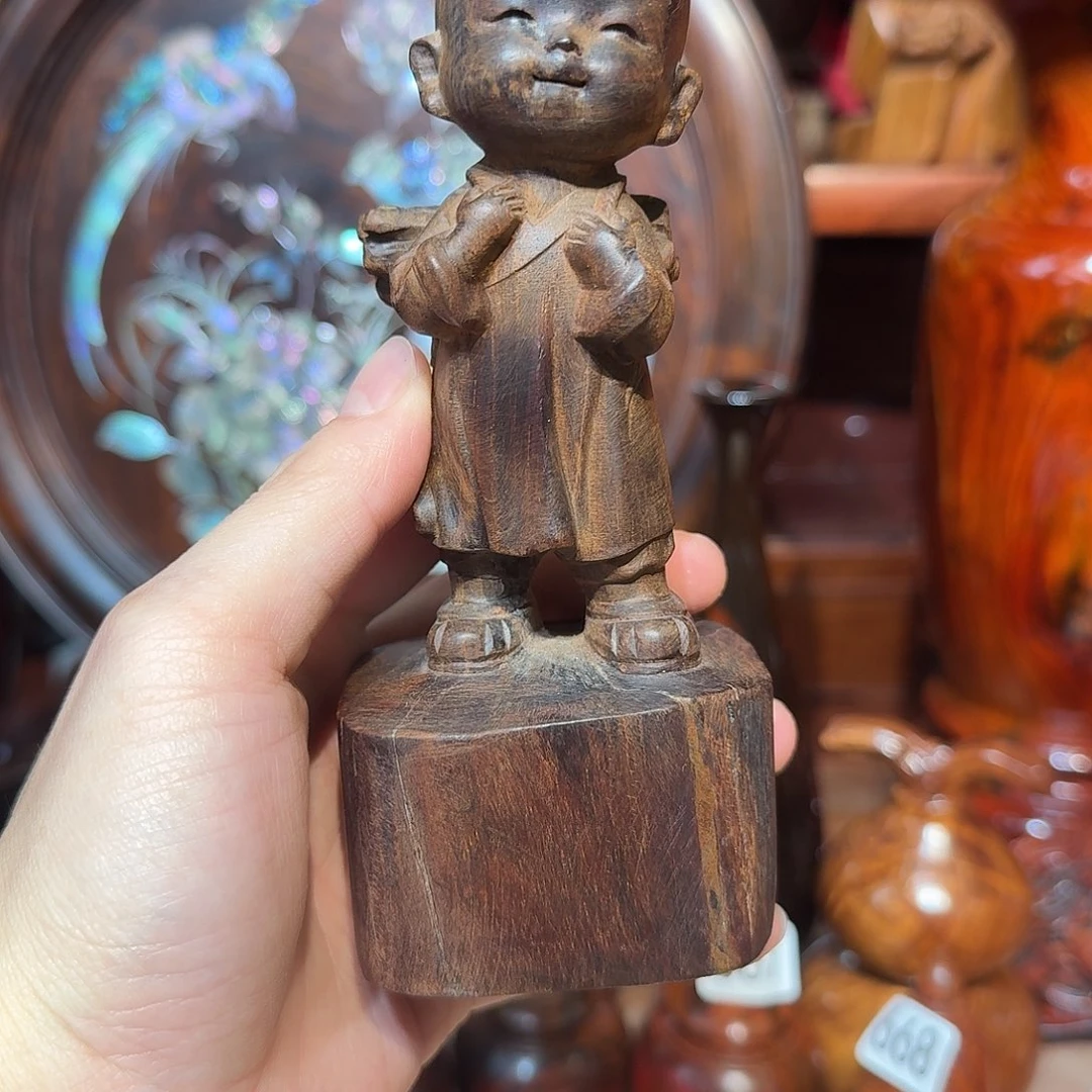 交趾黄檀（大红酸枝）小和尚摆件