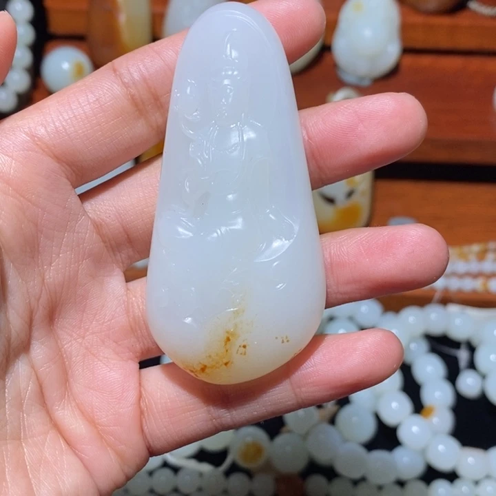 园****和田玉未镶嵌颈饰