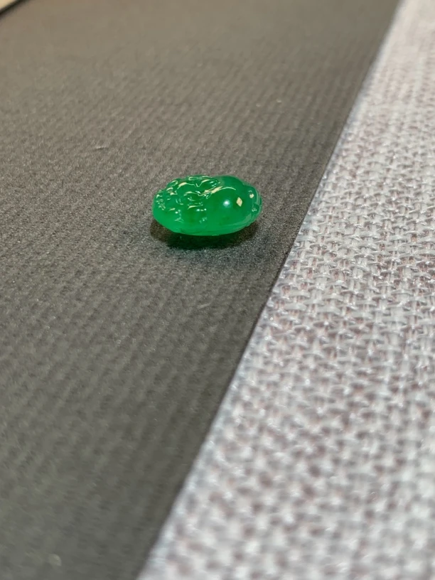翡翠阳绿吸财小金蟾戒指镶嵌裸石