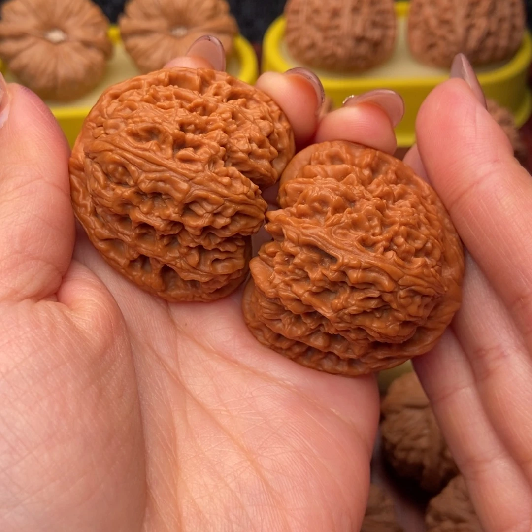 把件文玩核桃43南疆石“去年果 大漏”