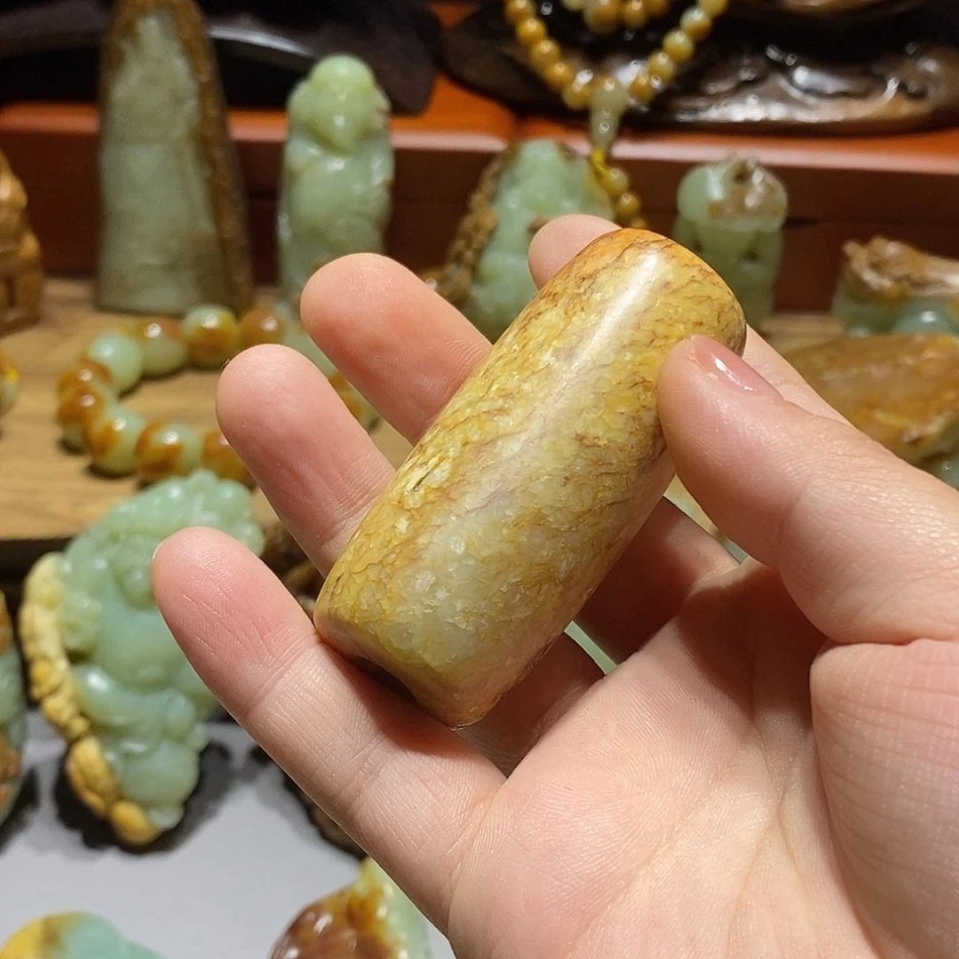 岫岩河磨玉(透闪石质玉)未镶嵌珠宝奇石幻*