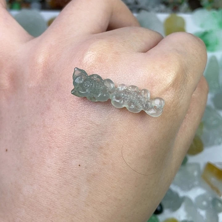 定制翡翠未镶嵌莲花