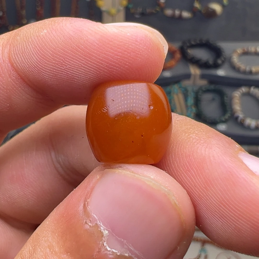 未镶嵌颈饰琥珀蜜蜡