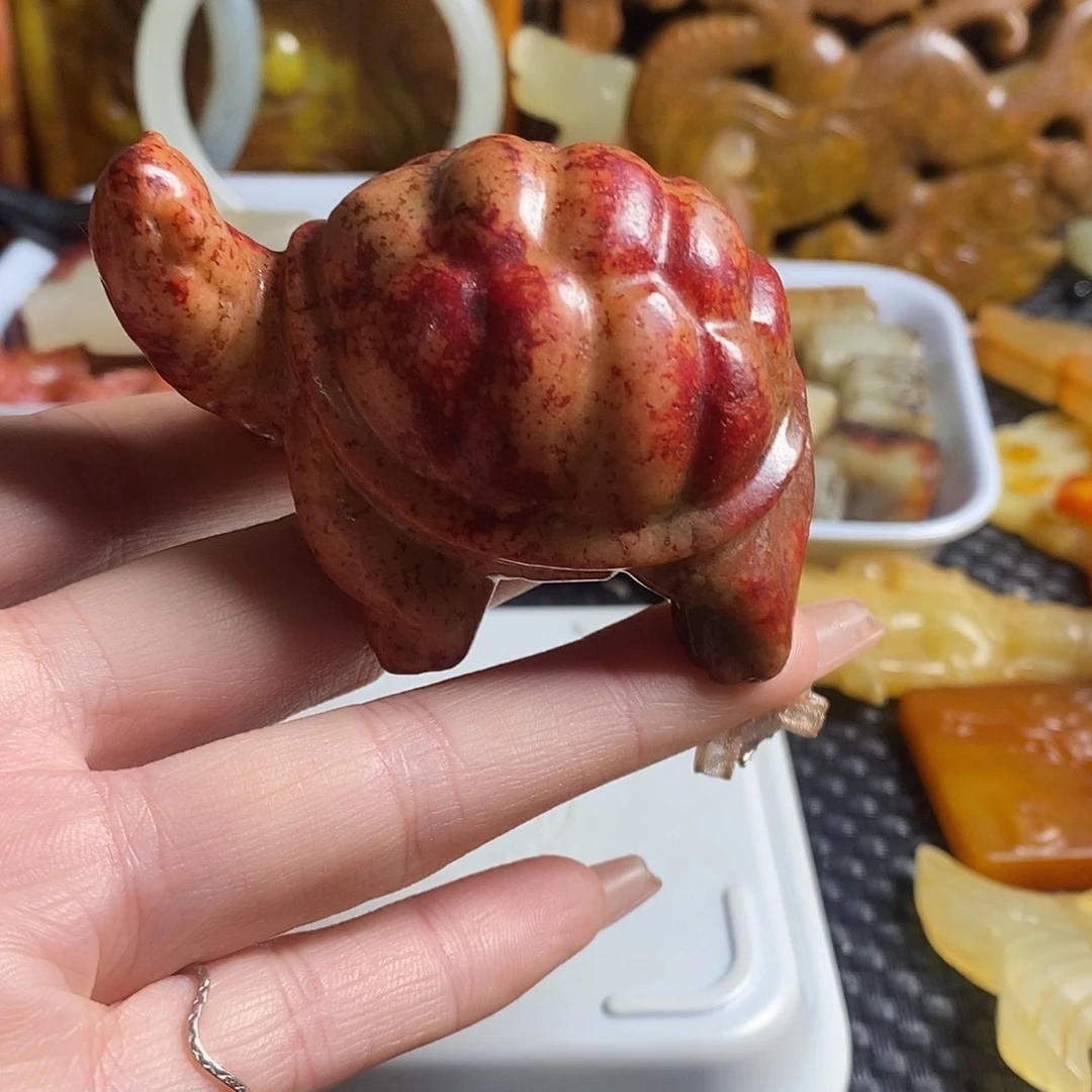 岫岩老玉（透闪石质玉）未镶嵌珠宝奇石