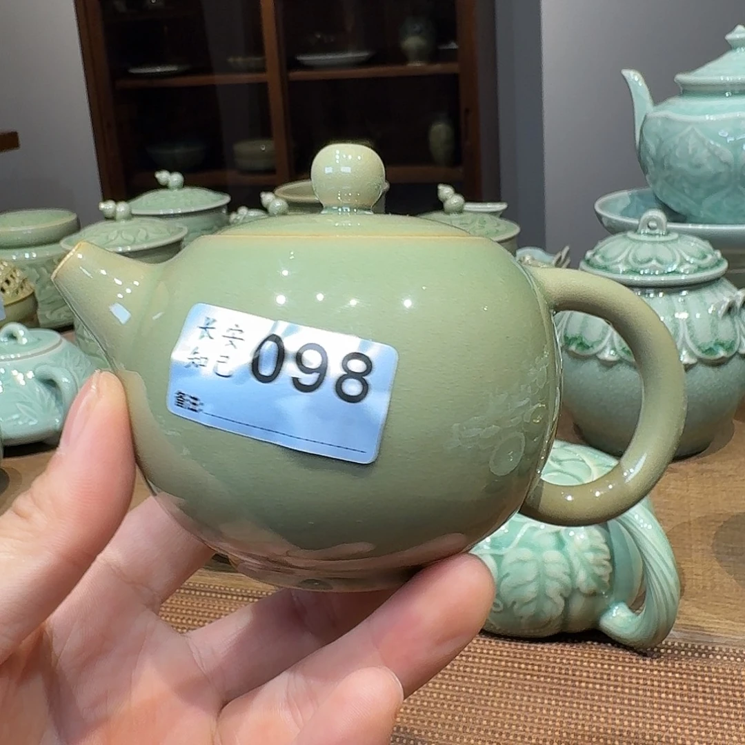 毛***子橄榄绿西施壶微瑕 098 号