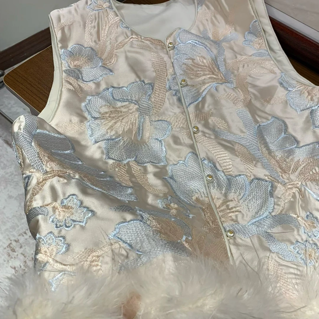 新中式满绣杏色重工马甲