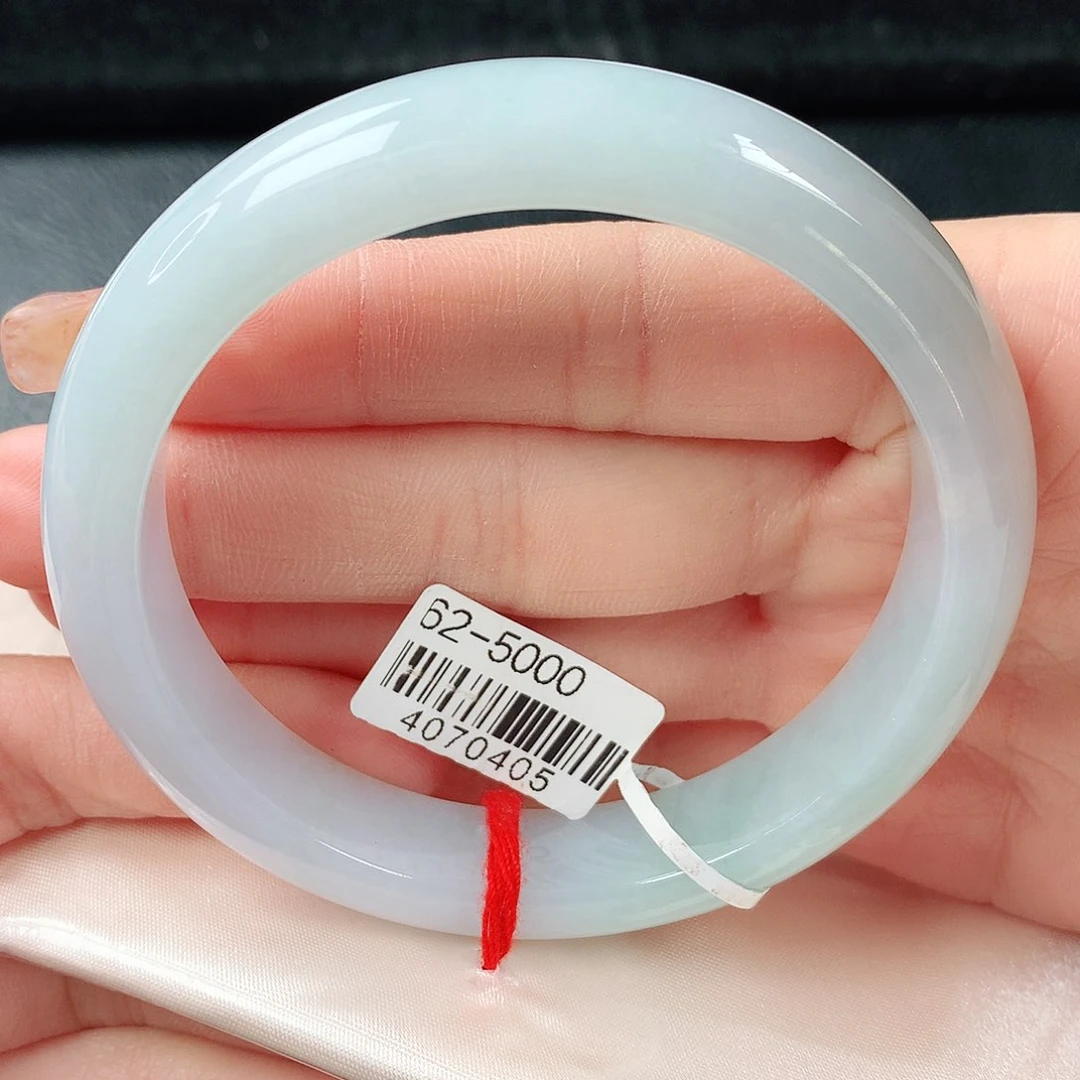 翡翠手镯未镶嵌晴水正圈62圈口 26号