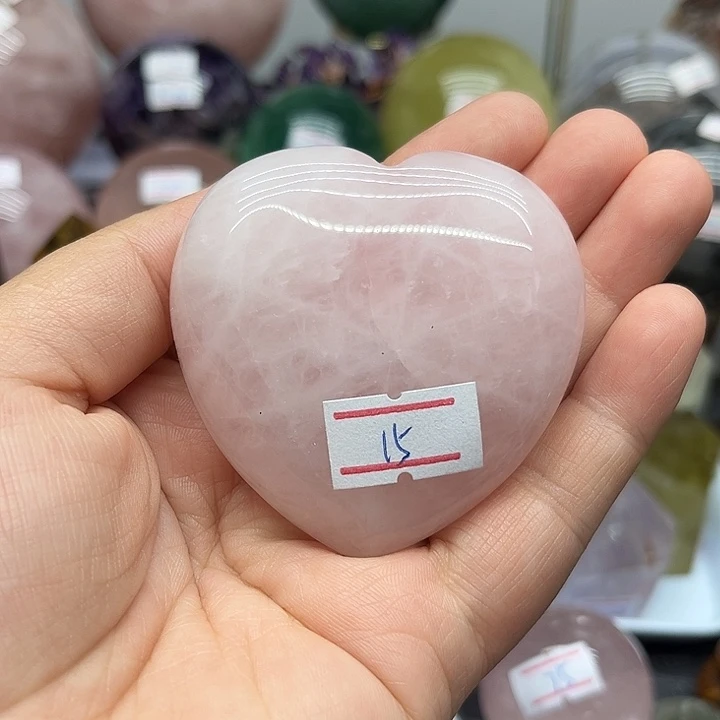 未镶嵌珠宝半成品水晶114克粉水晶爱心