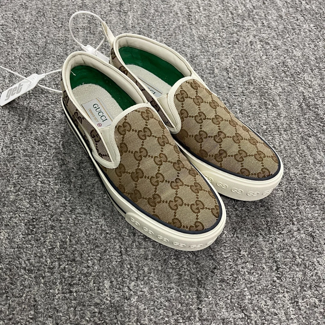 95新 GUCCI/古驰 厚底1977乌木色一脚蹬 39欧码 T654