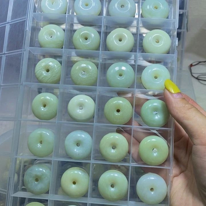 蛇纹石玉未镶嵌毛衣链435