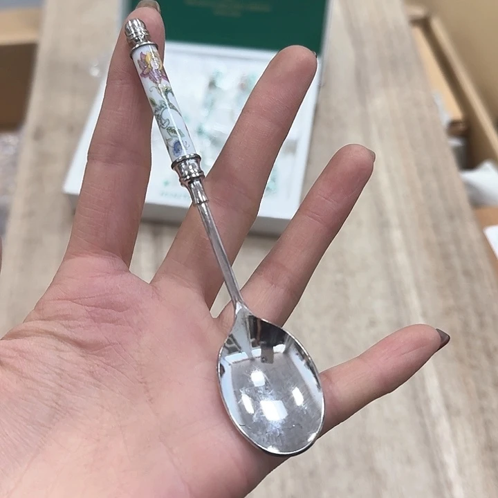 噗哈哈哈哈哈哈哈哈哈我笑得