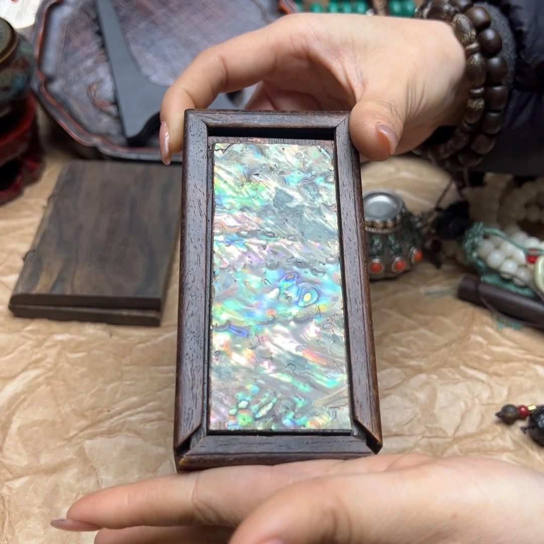 大叶紫檀（黑酸枝木类）