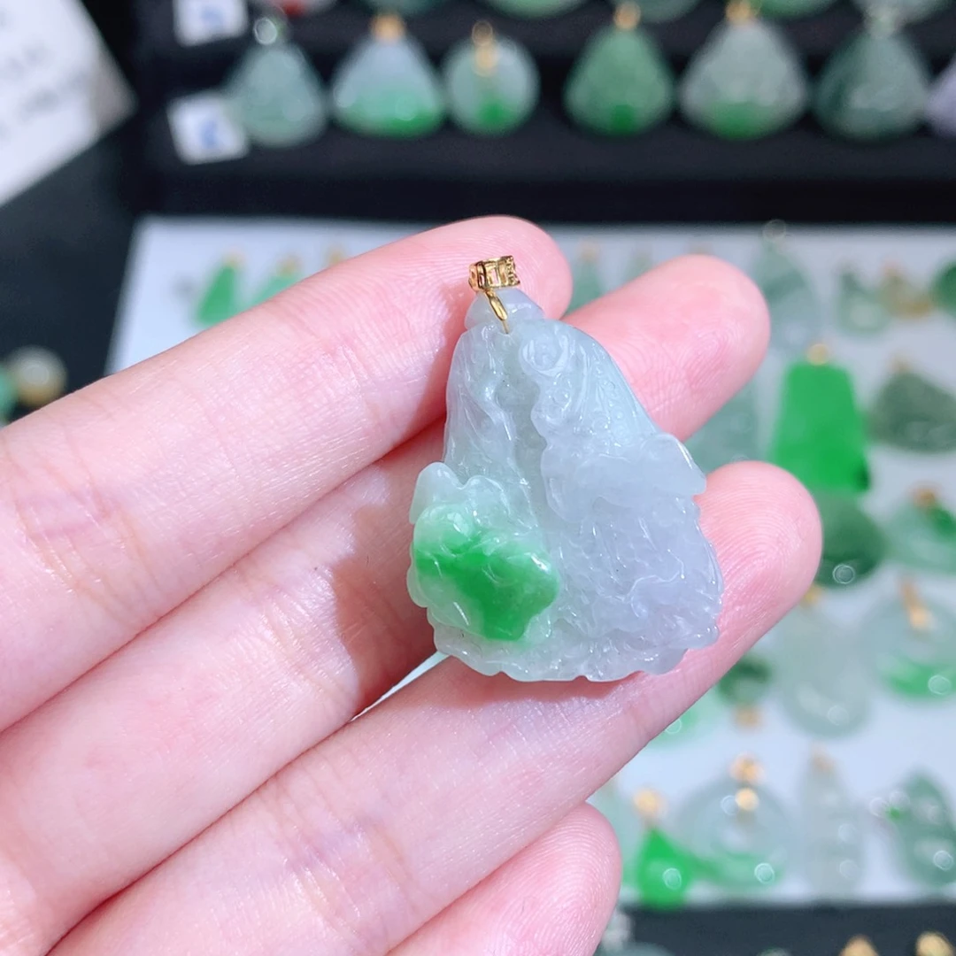 翡翠未镶嵌颈饰翡翠