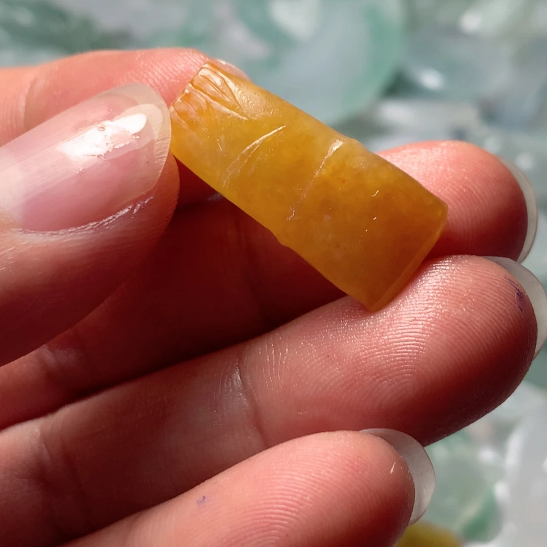 定制翡翠未镶嵌包工